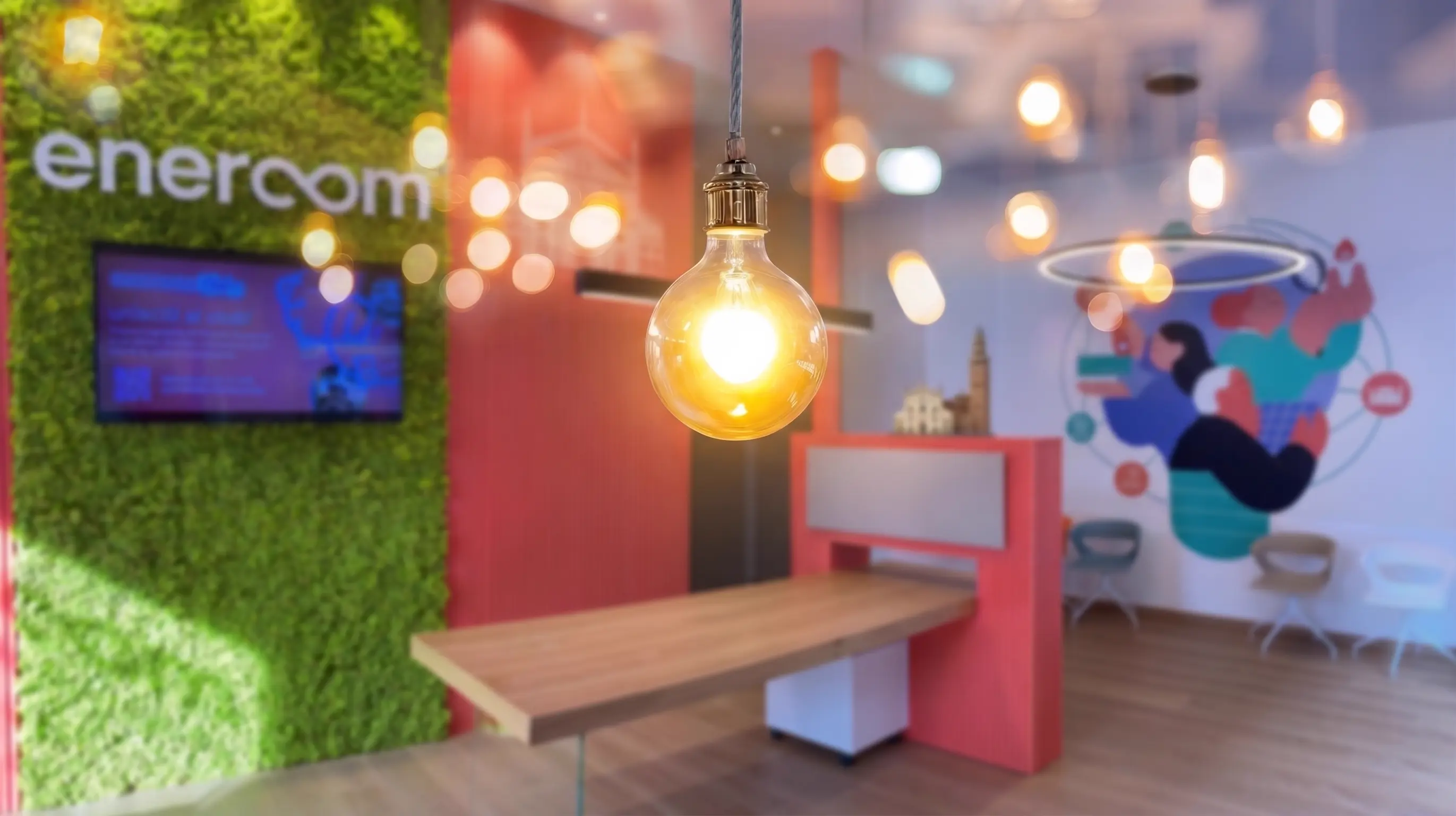 Foto dell interno di un ufficio Enercom